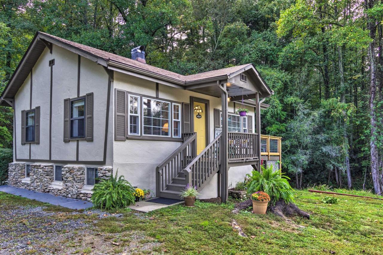 Shaw Creek Cottage With Fire Pit And Forest Views Hendersonville Exteriör bild