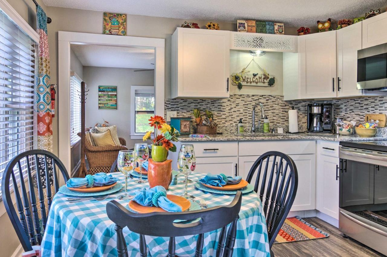 Shaw Creek Cottage With Fire Pit And Forest Views Hendersonville Exteriör bild