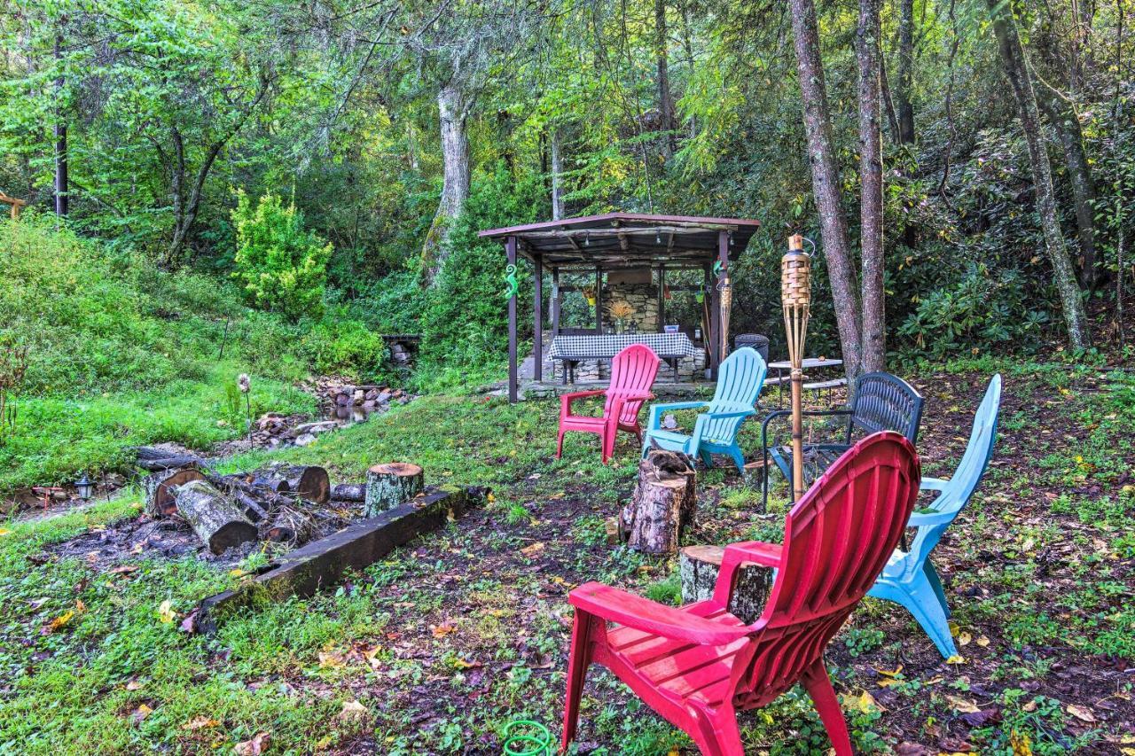 Shaw Creek Cottage With Fire Pit And Forest Views Hendersonville Exteriör bild