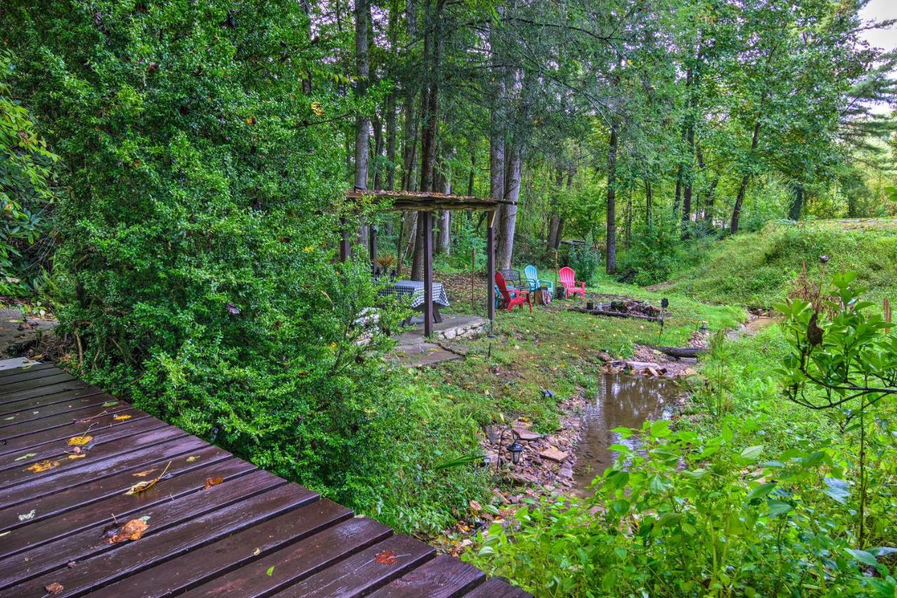 Shaw Creek Cottage With Fire Pit And Forest Views Hendersonville Exteriör bild